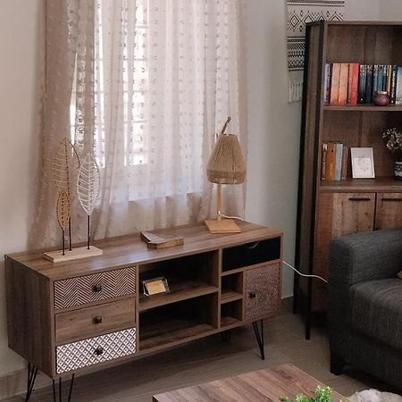 Namaste Family House Villa Pombia Kültér fotó