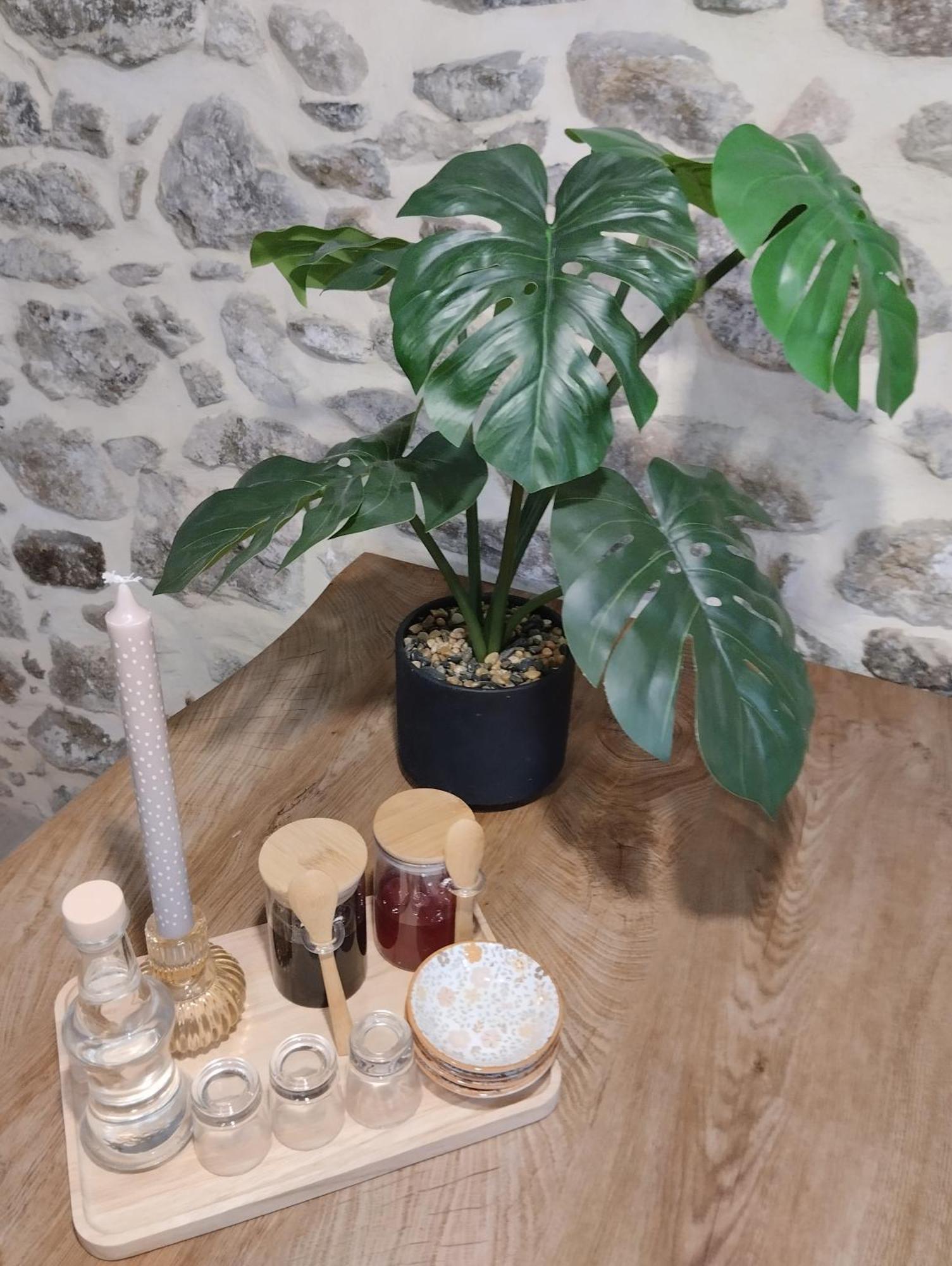 Namaste Family House Villa Pombia Kültér fotó