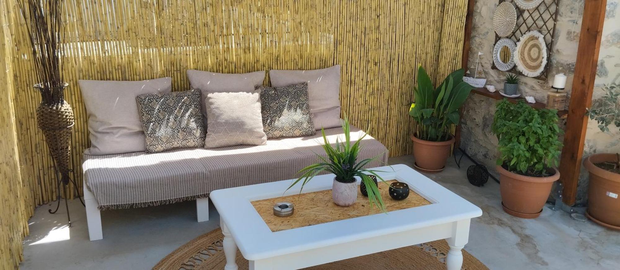 Namaste Family House Villa Pombia Kültér fotó