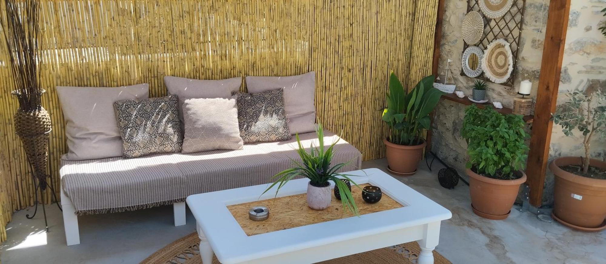 Namaste Family House Villa Pombia Kültér fotó