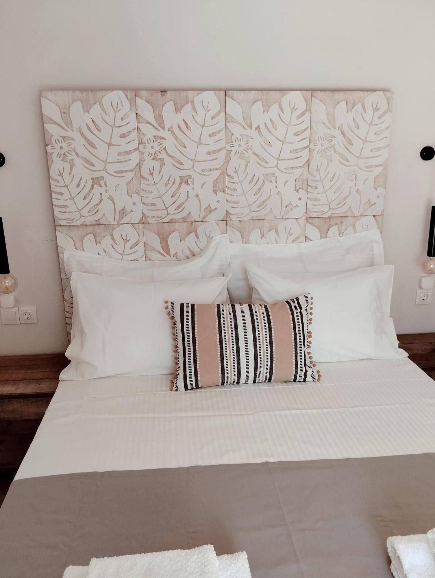 Namaste Family House Villa Pombia Kültér fotó
