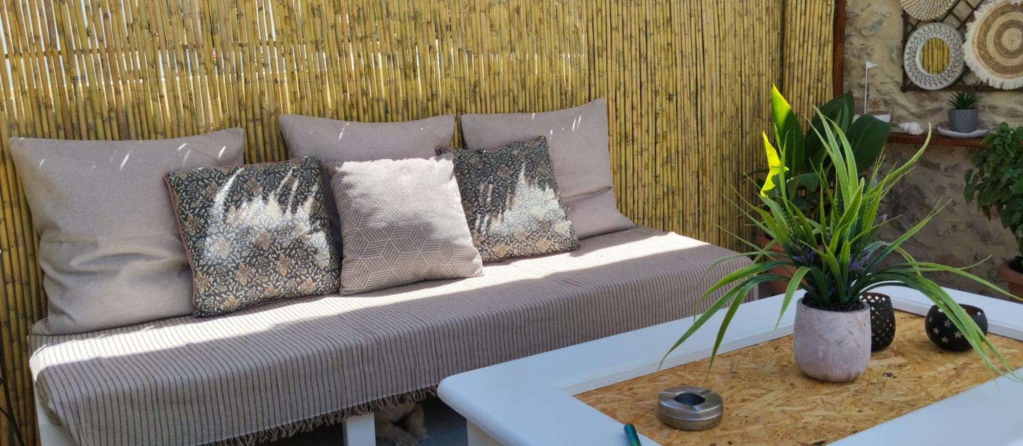 Namaste Family House Villa Pombia Kültér fotó